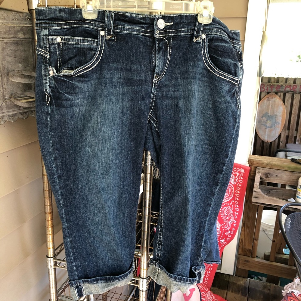 Maurices Capris